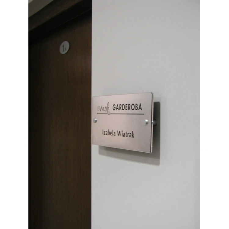 SCHILD mit ABSTANDSHALTERN - Größe 250x120mm