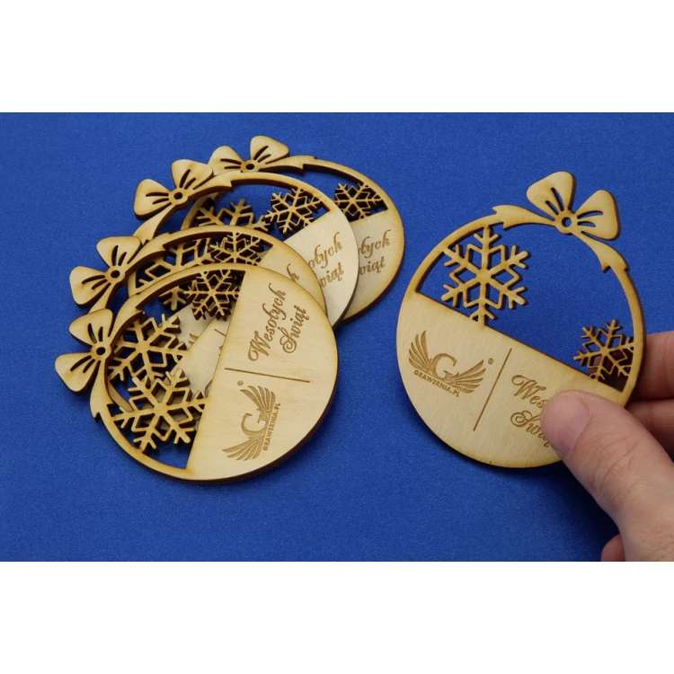 Weihnachtsbaumkugeln aus Sperrholz mit beliebiger Gravur - Abmessungen 71x82mm - BDR001