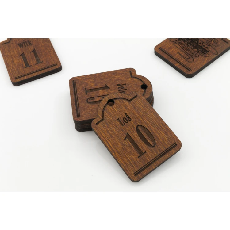 Holz Schlüsselanhänger Mini Retro 4 - Farbe heller Nussbaum - Abmessungen 65x45mm - BD076