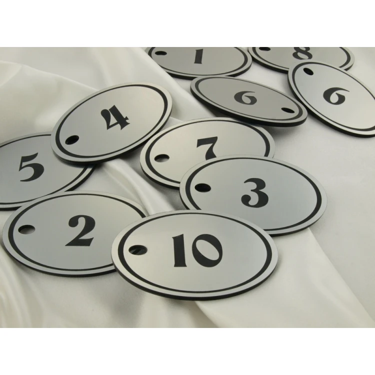 Schlüsselanhänger aus Gravierlaminat - OVAL - SATIN-SILBER
