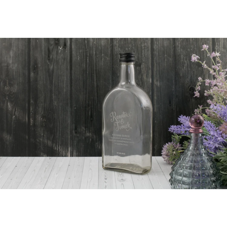 Hochzeitsflasche für Alkohol - lasergraviert - Fassungsvermögen 500ml - BUT005