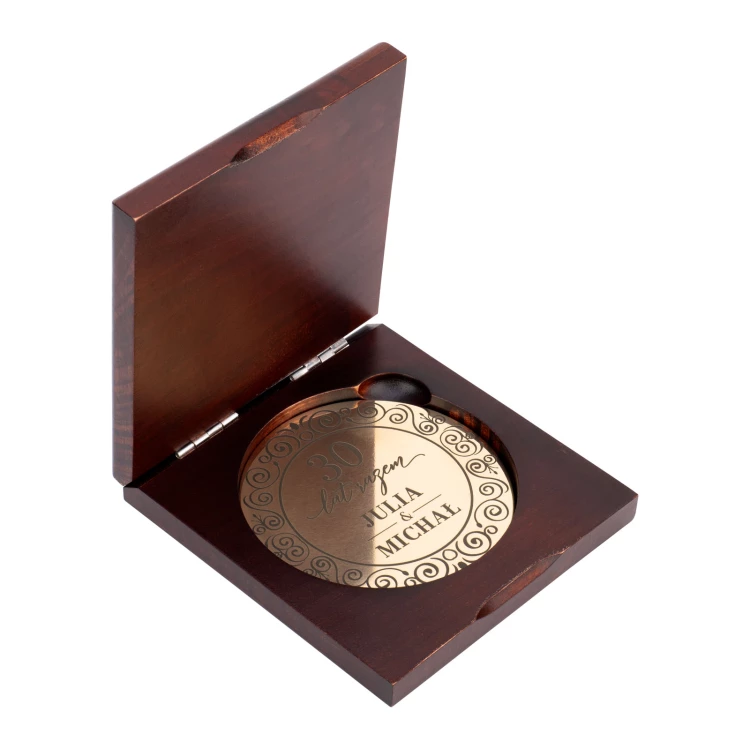 Medaillenkoffer aus Holz für den Hochzeitstag - Lasergravur - MGR113