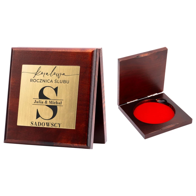 Medaillenkoffer aus Holz für den Hochzeitstag - Lasergravur - MGR113