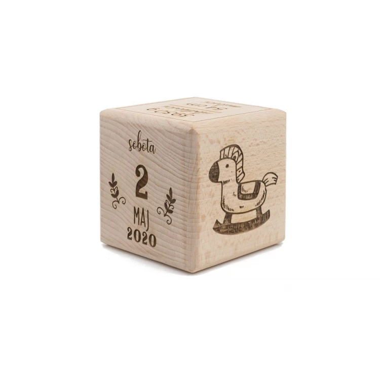 Holzwürfel mit Kindesmetrik in einer Holzbox mit Gravur - Taufgeschenk - KSD002