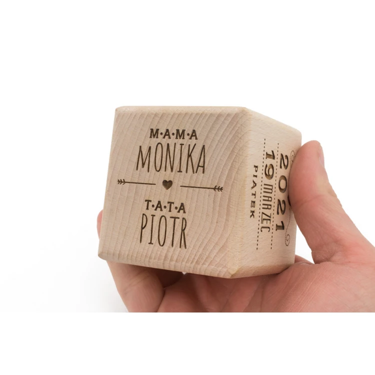 Holzwürfel mit Kindesmetrik in einer Holzbox mit Gravur - Taufgeschenk - KSD003