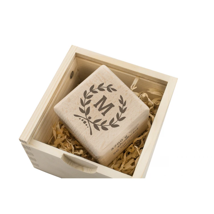 Holzwürfel mit Kindesmetrik in einer Holzbox mit Gravur - Taufgeschenk - KSD004