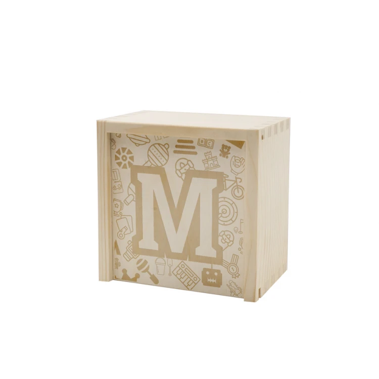 Holzwürfel mit Kindesmetrik in einer Holzbox mit Gravur - Taufgeschenk - KSD004