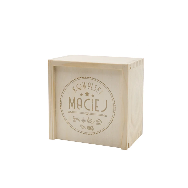 Holzwürfel mit Kindesmetrik in einer Holzbox mit Gravur - Taufgeschenk - KSD005