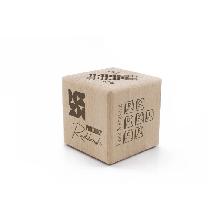 Holzwürfel mit Kindesmetrik in einer Holzbox mit Gravur - Geschenk zur Taufe - KSD008