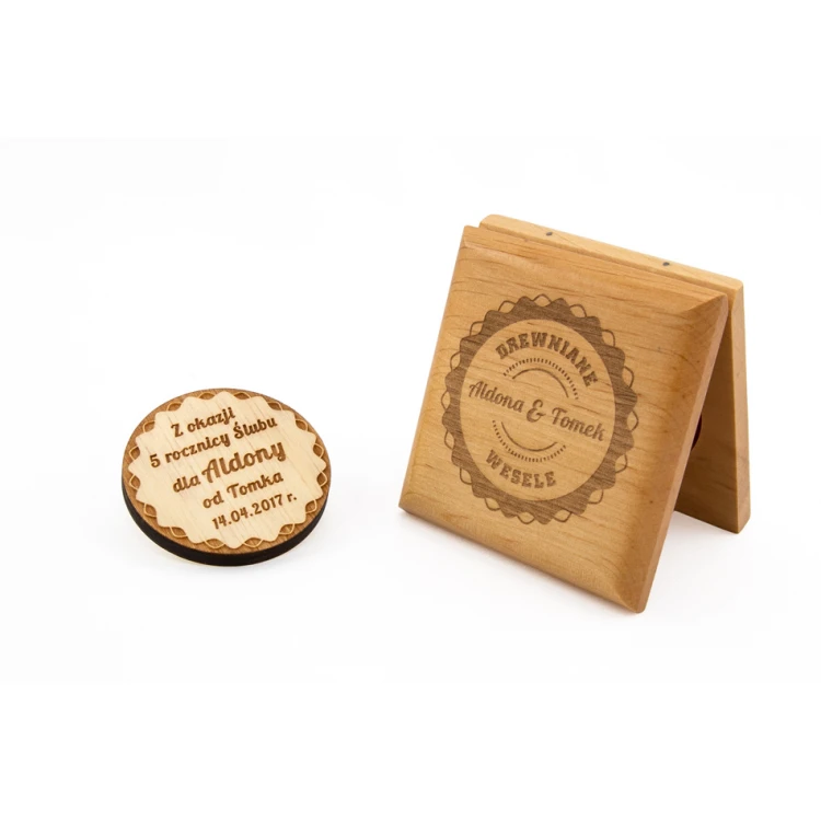 Holzmünze zum 5. Hochzeitstag in einer Box - MGR013