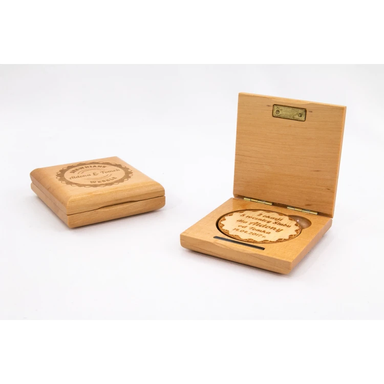 Holzmünze zum 5. Hochzeitstag in einer Box - MGR013