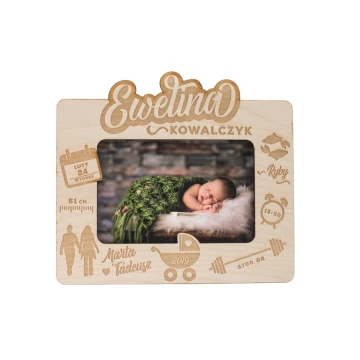Holzrahmen mit Gravur für Babyfoto - RAM003