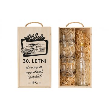 Holzkiste für Wodka mit einem Set von 6 Gläsern - Auf Originalteilen - SK065