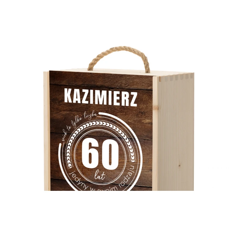 Holzkiste für Wodka mit einem Set von 6 Gläsern - Alter ist nur eine Zahl - SK067