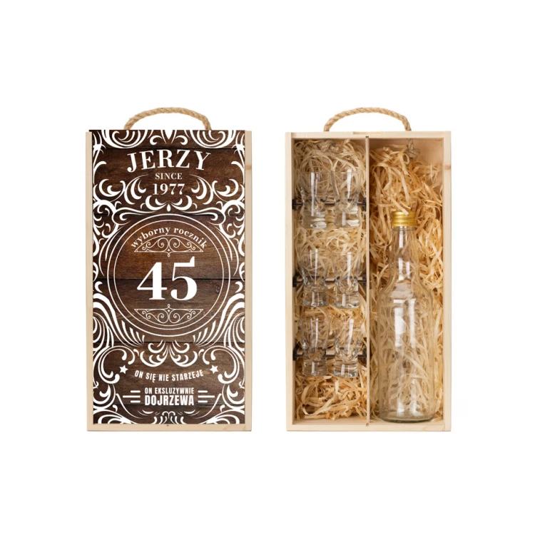 Holzkiste für Wodka mit einem Set von 6 Gläsern - Exzellenter Jahrgang - SK068