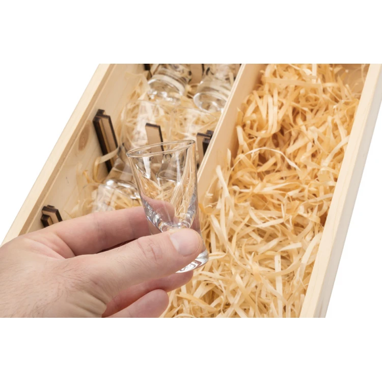 Holzkiste für Wodka mit einem Set von 6 Gläsern für den Junggesellenabend - SK069
