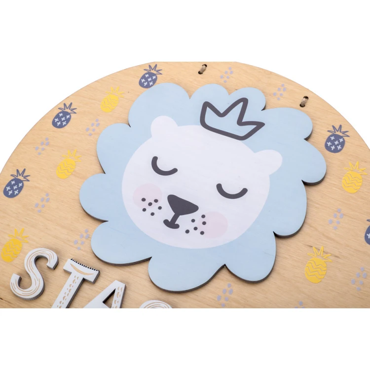 Holzschild mit Kindernamen - Löwe 1 - Durchmesser 290mm - NAP045