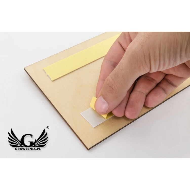 Holzschild mit erhabenem Plexiglastext - Abmessungen: 300x110mm - TAB069