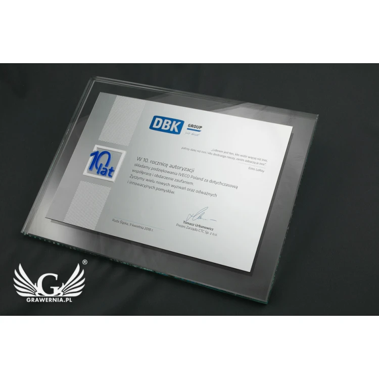 Jubiläumsurkunde - horizontal - farbiger UV-Druck und erhabenes Logo - DUV027