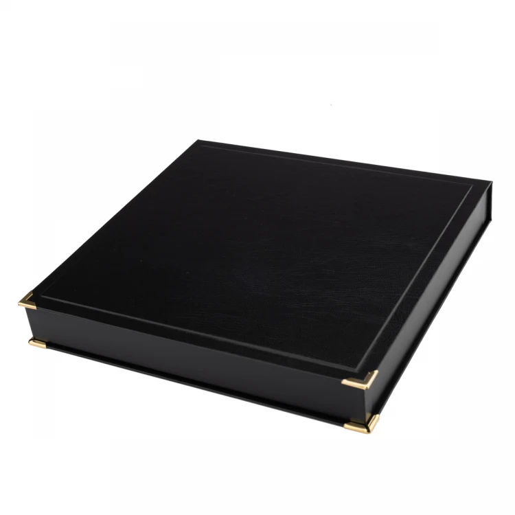 SCHWARZES QUADRATISCHES ETUI für Diplom 200x200mm