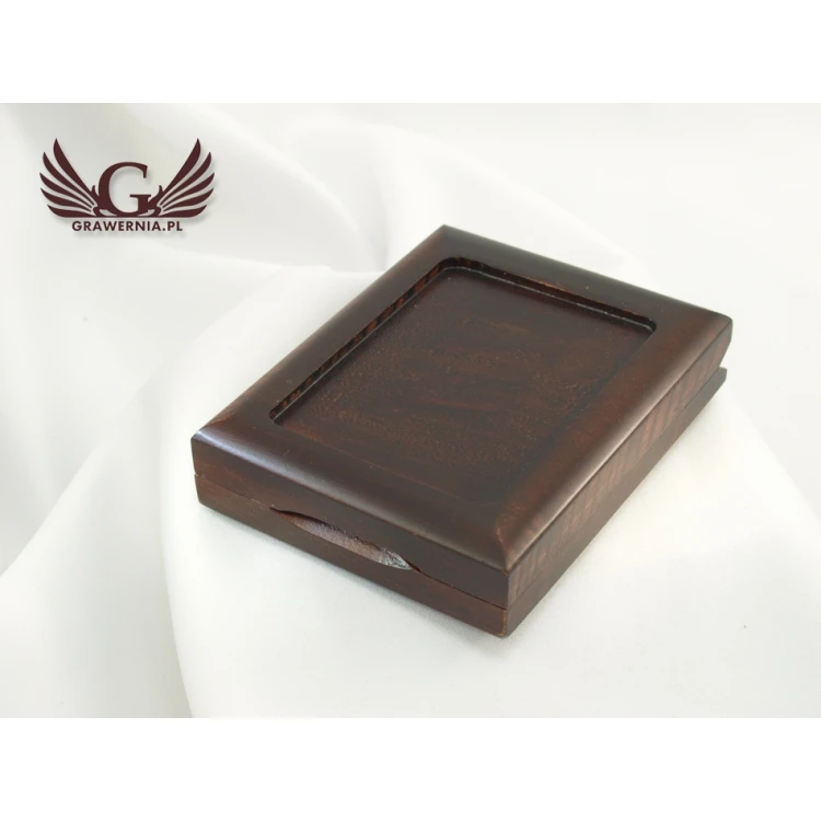 Holzbox Etui mit Doppelsteckplatz für Medaille der Größe 51x68mm