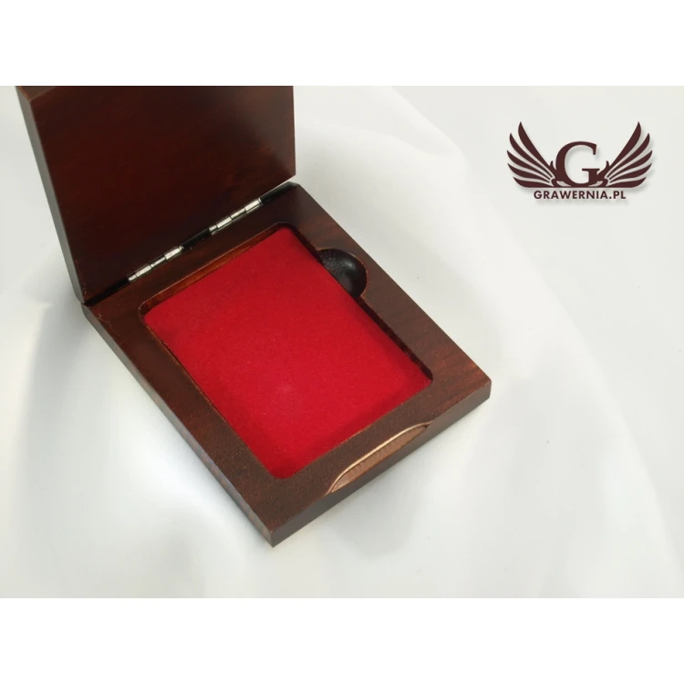 Holzbox Etui mit Doppelsteckplatz für Medaille der Größe 51x68mm