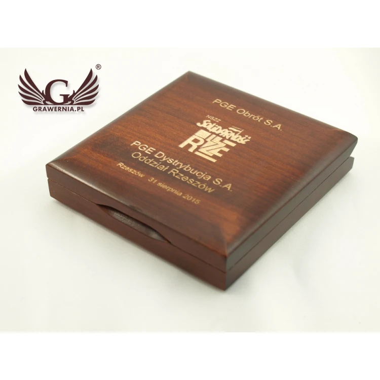 Holzbox Etui mit einzelner Medaillenfach für eine Medaille mit einem Durchmesser von 80mm