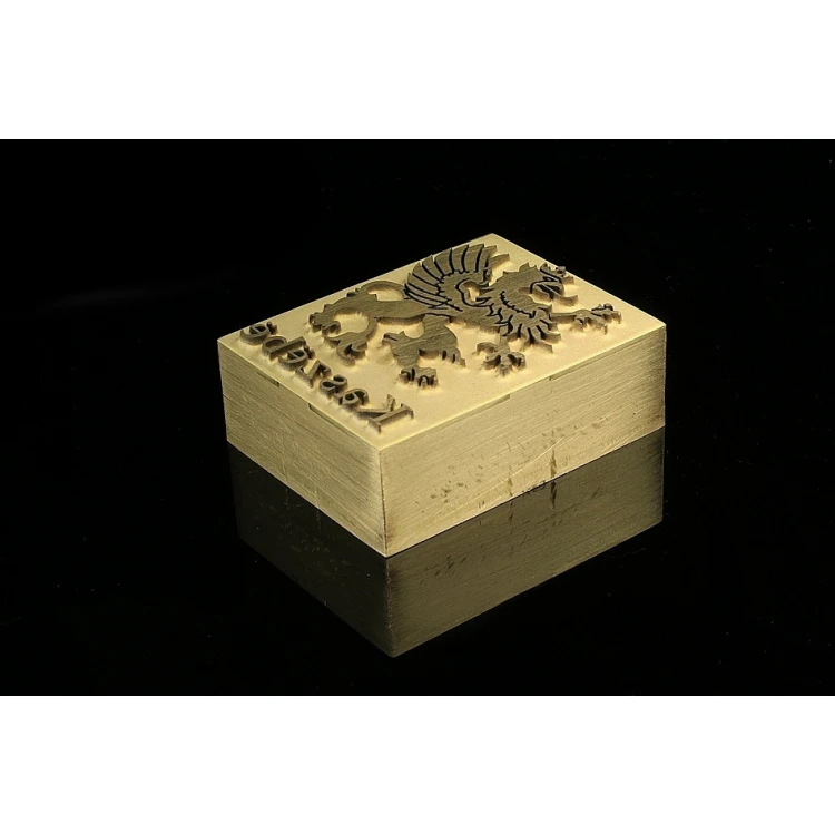 HEISSPRÄGESTEMPEL zum Brennen von Logos im Heiß- und Kaltverfahren - Matrizengröße: 40x31mm - LASER