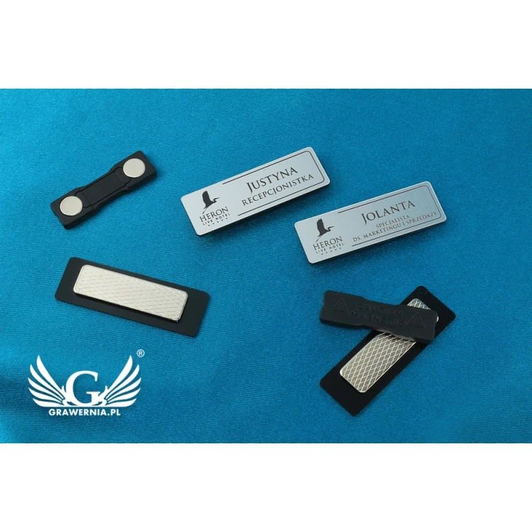 Ausweis für Mitarbeiter - Silber mit schwarzer Gravur - 60x20mm - abgerundete Ecken - ID026