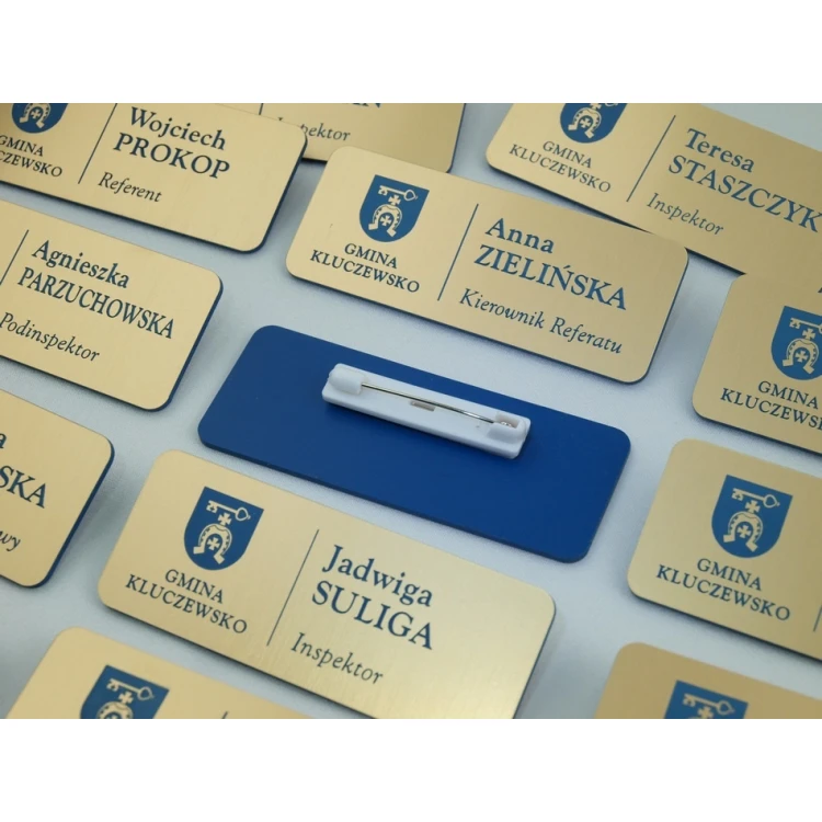 Ausweis für Mitarbeiter - Gold mit blauer Gravur - ID015