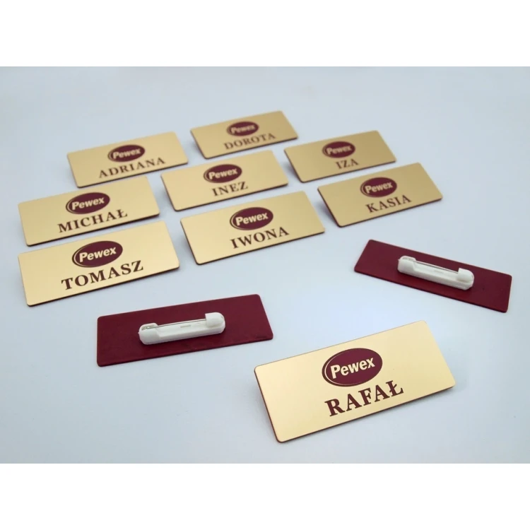 Hotel Ausweis - Gold mit roter Gravur - 75x30mm - ID017