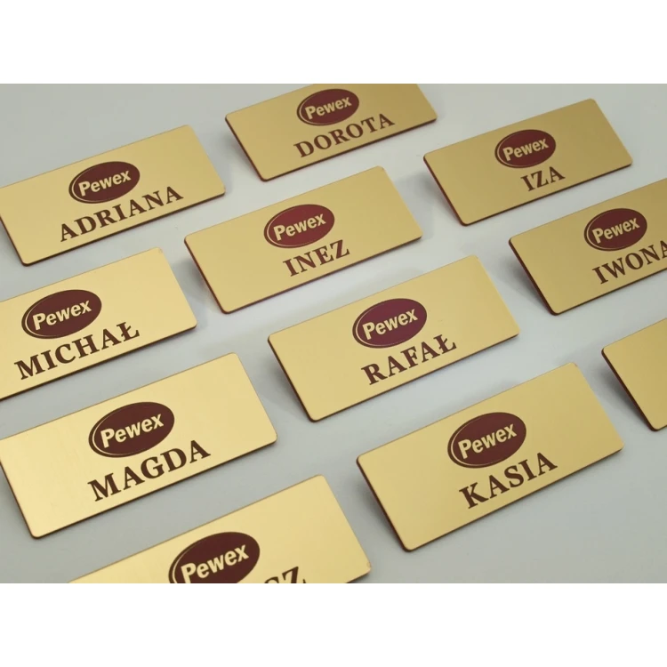 Hotel Ausweis - Gold mit roter Gravur - 75x30mm - ID017
