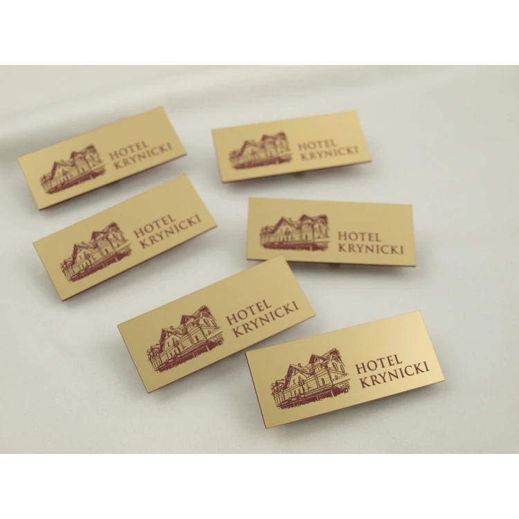 Hotel Ausweis - Gold mit roter Gravur - 75x30mm - ID017