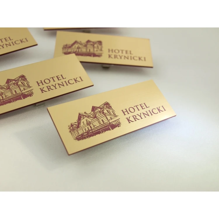 Hotel Ausweis - Gold mit roter Gravur - 75x30mm - ID017