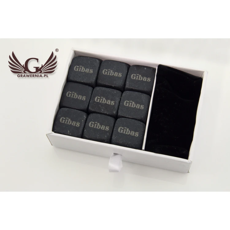 Whiskysteine mit individueller Gravur - Set von 9 Stück
