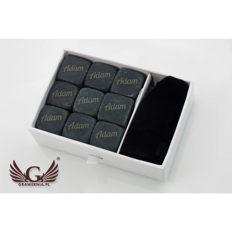Whiskysteine mit individueller Gravur - Set von 9 Stück
