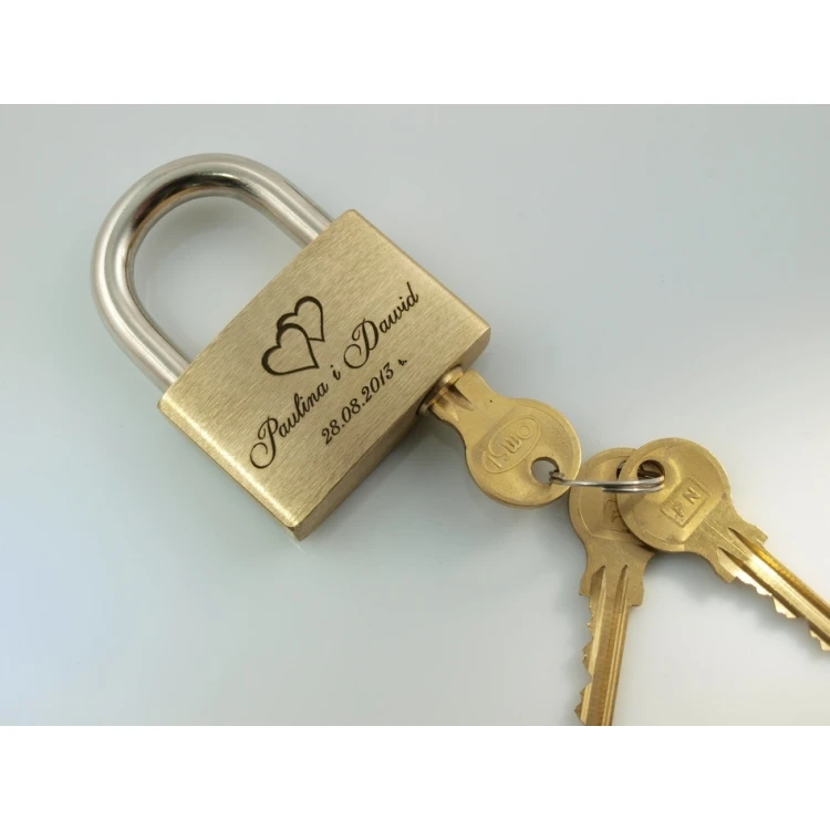 Liebesschloss - Messing Gold - beliebige Gravur - KZ001