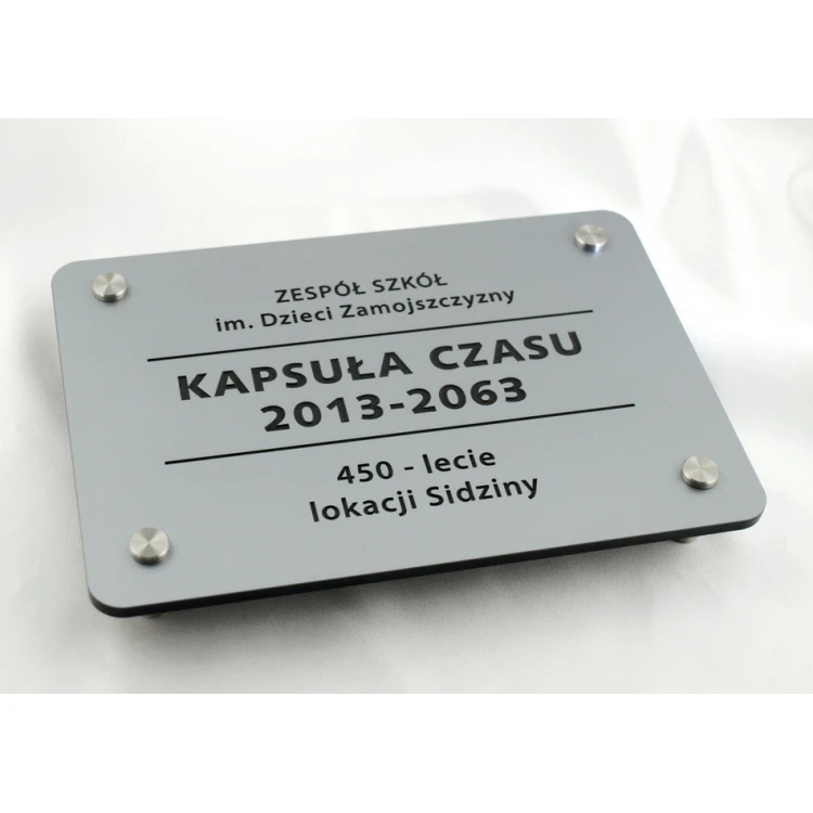 GRAVIERTE PLATTE AUF STAHLABSTANDHALTERN - Abm. 210x148mm (Format A5)