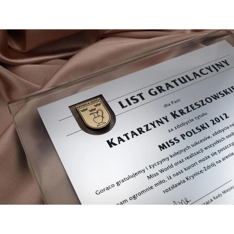 GLAS GRATULATIONSBRIEF in ETUI - DSZ021 - horizontal