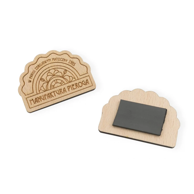 Holzmagnete mit individueller Gravur