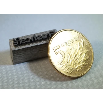 Stahlmatrize / Stempel 16,8 x 3,5mm Gravurtiefe etwa 1,3mm
