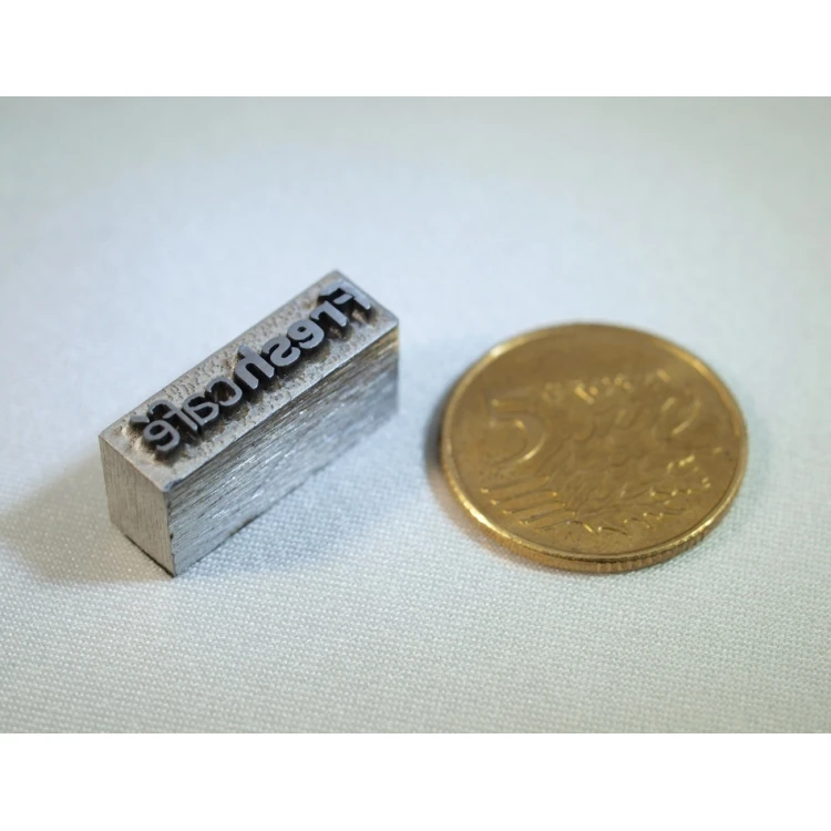 Stahlmatrize / Stempel 16,8 x 3,5mm Gravurtiefe etwa 1,3mm