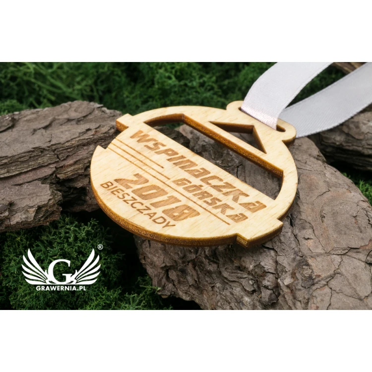 Lasergravierter Holzmedaille - Abmessungen: 55x50mm - Stärke: 3mm - MGR036