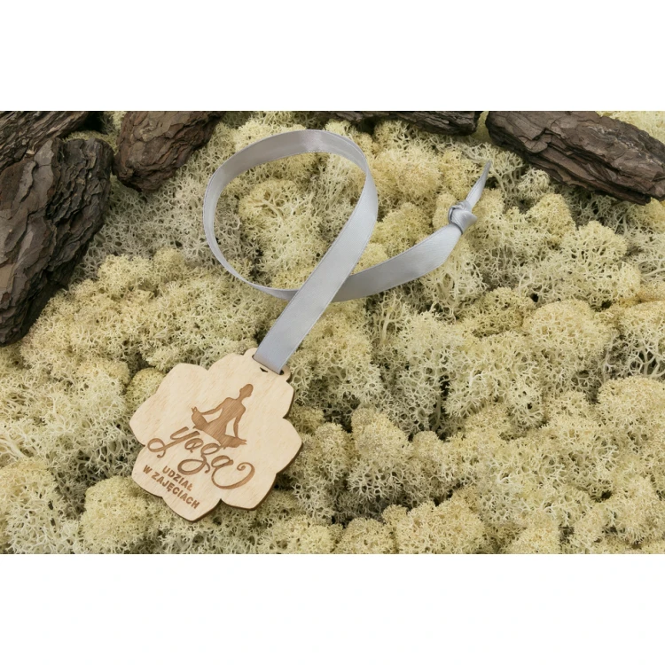 Lasergravierter Holzmedaille - Abmessungen: 62x62mm - Stärke: 3mm - MGR039