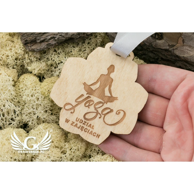 Lasergravierter Holzmedaille - Abmessungen: 62x62mm - Stärke: 3mm - MGR039