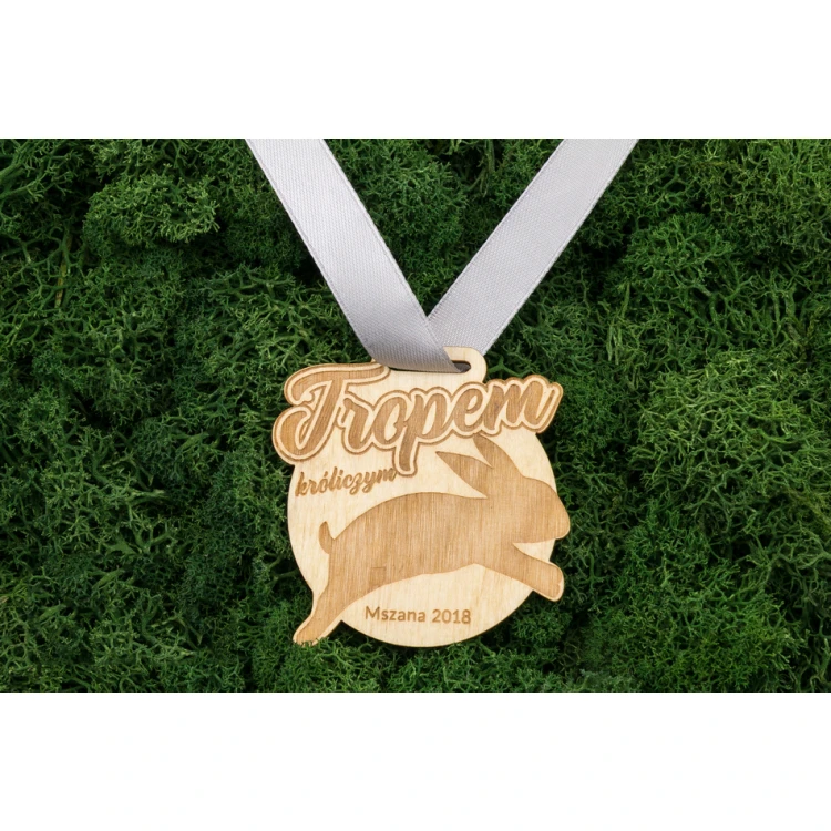 Lasergravierter Holzmedaille - Abmessungen: 56x54mm - Stärke: 3mm - MGR037