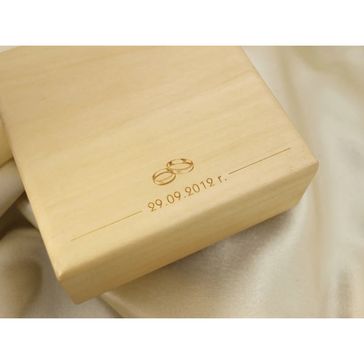 Holzmedaille zum 5. Hochzeitstag (aus Holz) in einer Holzkassette - helle Farbe - MGR011