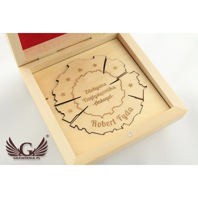 Holzmedaille für jeden Anlass in einer Holzkassette - helle Farbe - MGR012