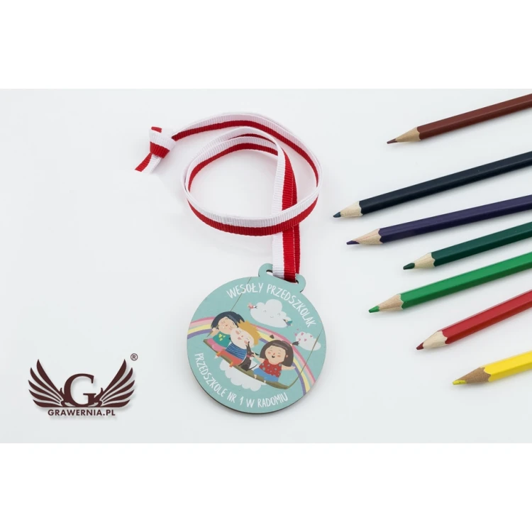 UV-bedruckte Holzmedaille - Fröhlicher Kindergärtner - Durchmesser: 60mm - MGR058