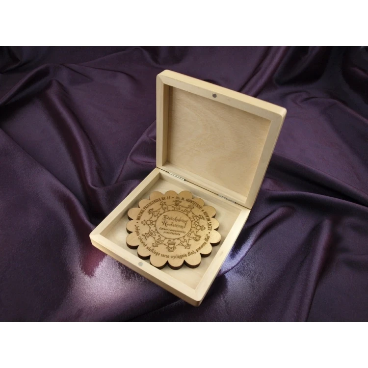 Medaille in einer Box mit Personalisierung und beliebigen Grafik- und Textgravuren - MGR008